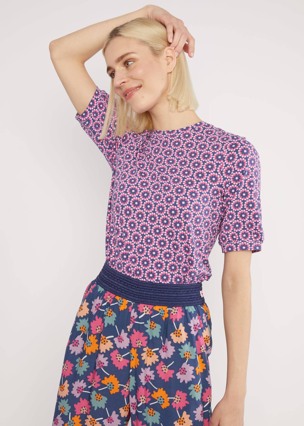 T-Shirt Gracious Gretchen