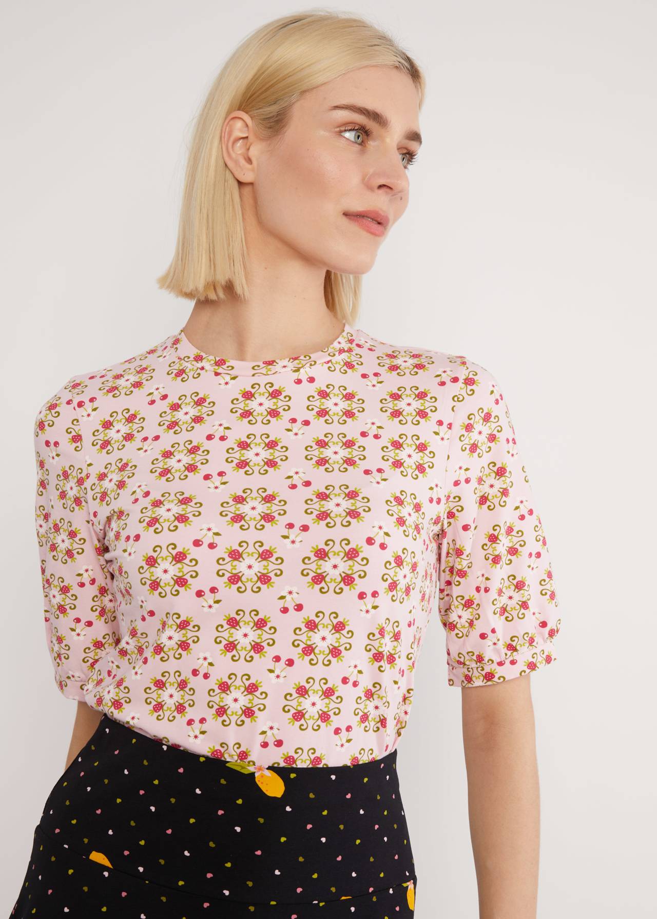 T-Shirt Gracious Gretchen