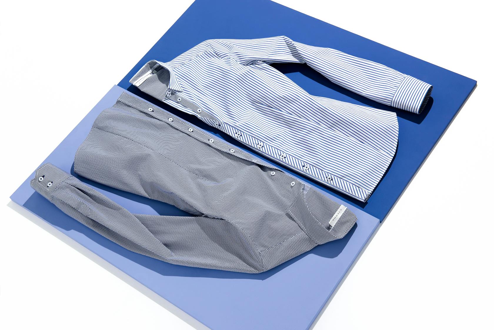 Blusenstoff: Das Material bestimmt die Trageeigenschaften