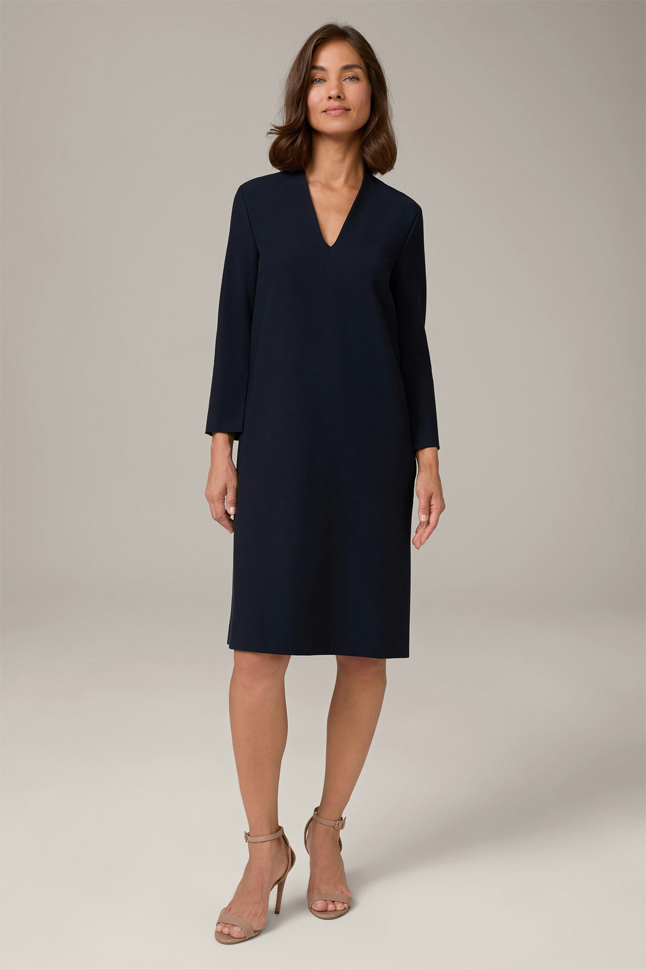 Crêpe-Eggshape-Kleid in Navy