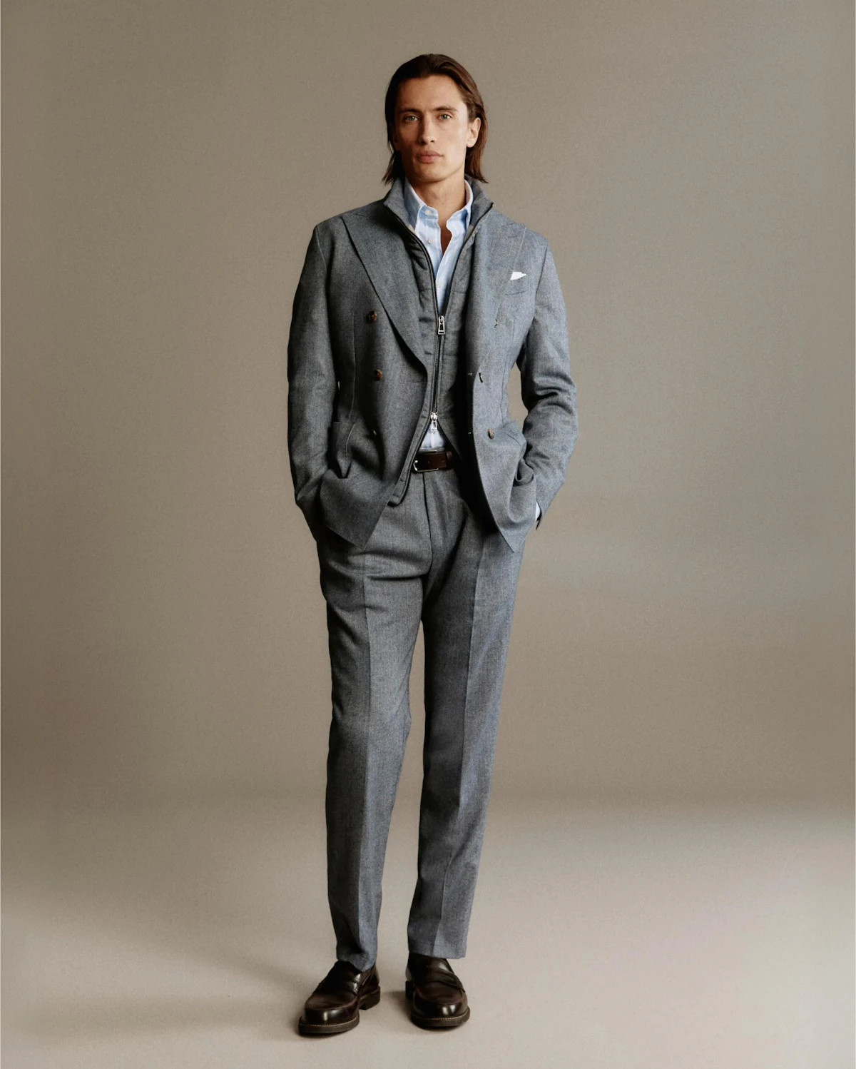 windsor Herren Anzug in Anthrazit mit Weste und blauem Hemd
