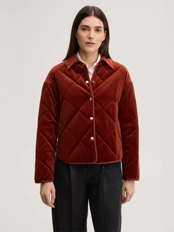 windsor women velvet quilted shirt jacket in dark red