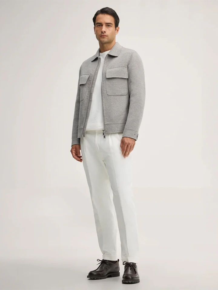 windsor. Herren overshirt in grau mit hose in weiss
