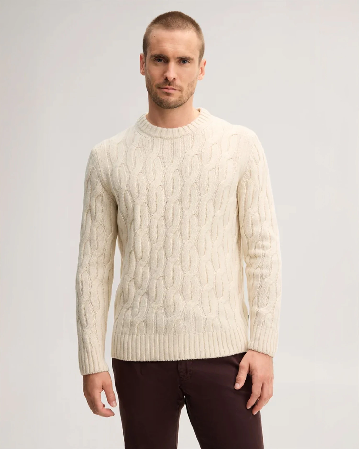 windsor herren Cashmere-Rundhals-Pullover mit Zopfmuster in Offwhite

