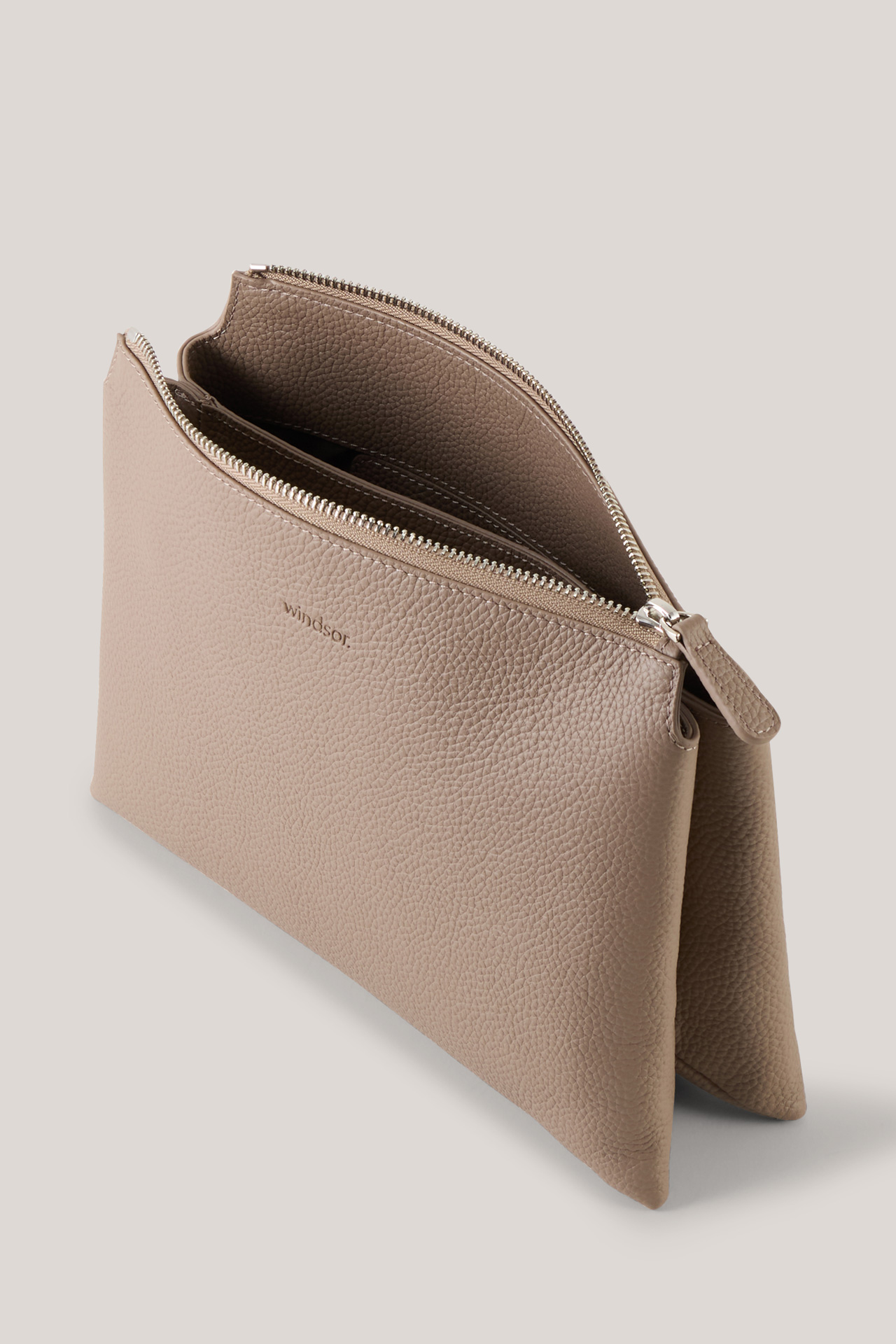 Crossbody Bag aus Nappaleder in Taupe