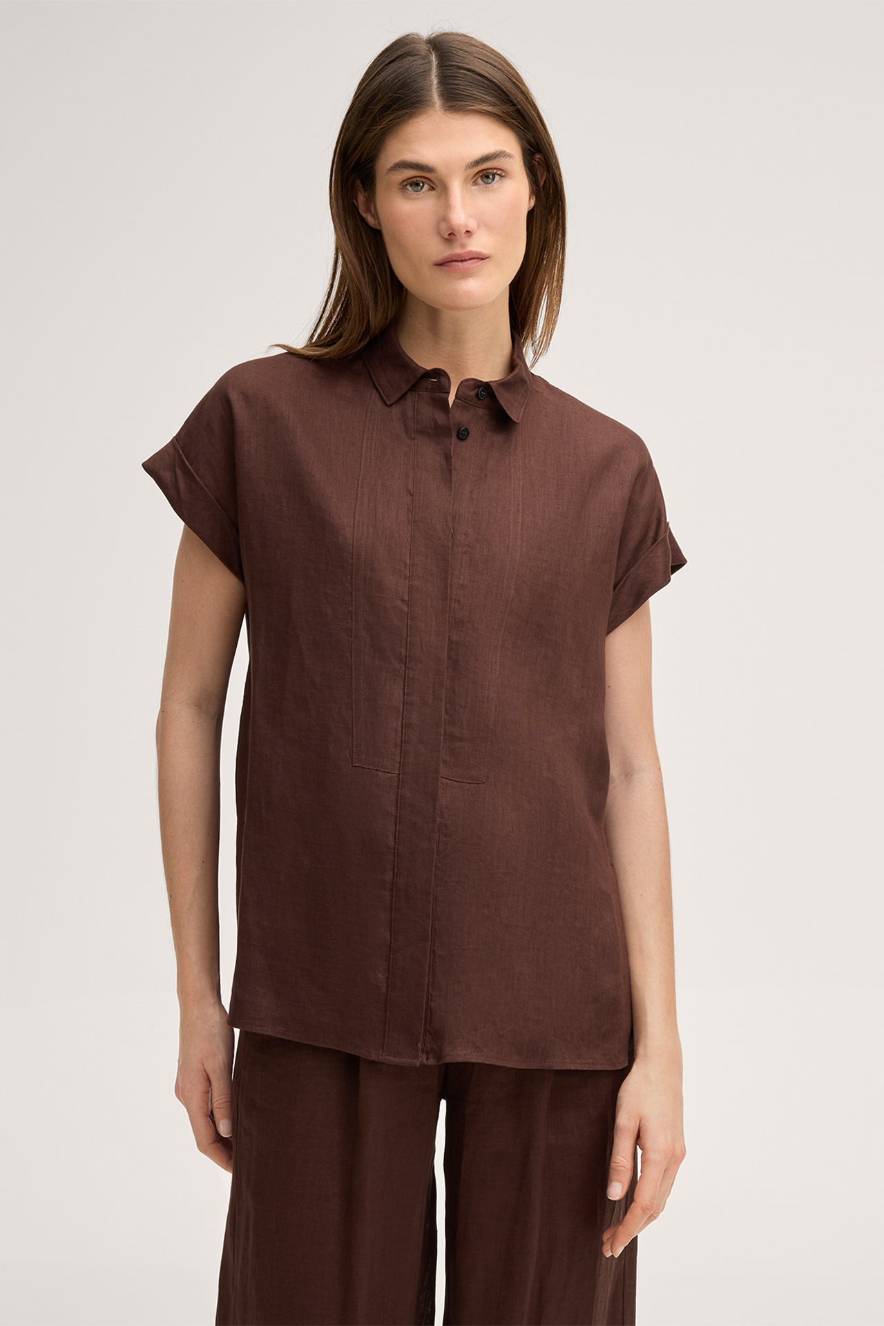 Leinen-Kurzarm-Hemdbluse mit Umlegekragen in Dunkelbraun