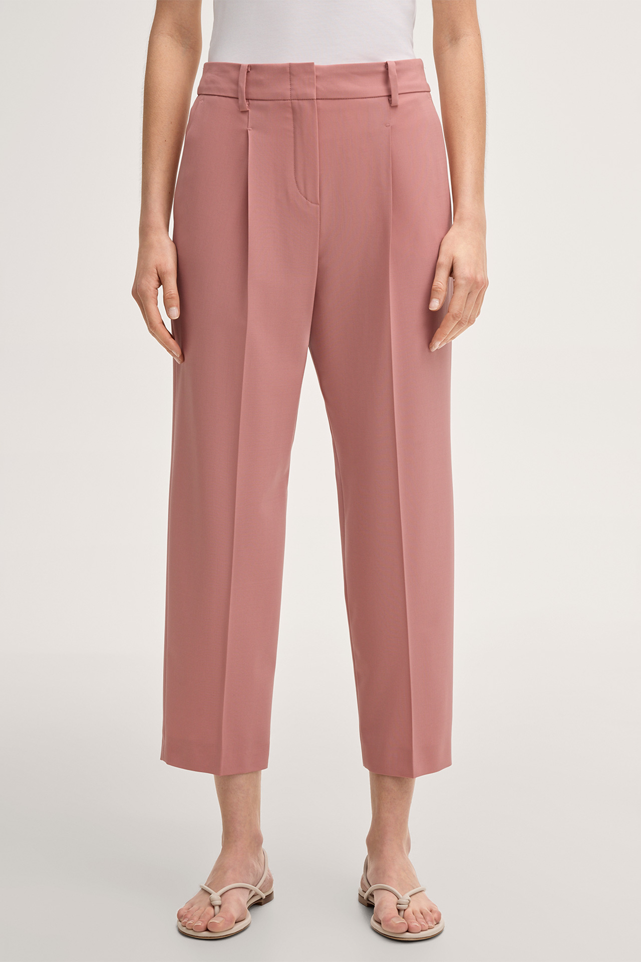 Schurwoll-Bundfaltenhose im Jogger-Stil in Rosa