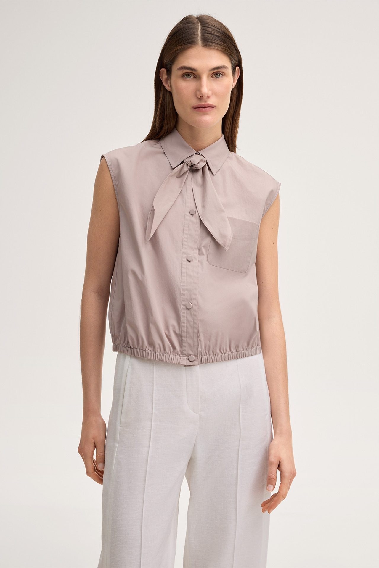 Popeline-Baumwoll-Blusen-Top ohne Arm in Taupe