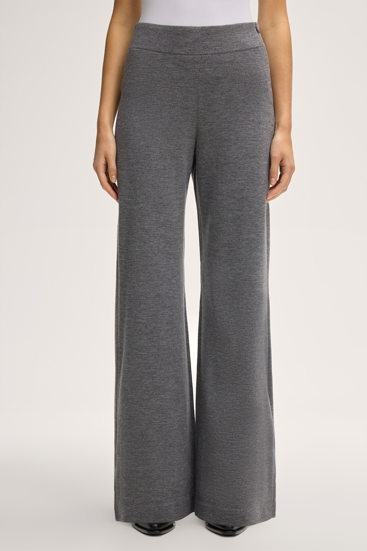 Merino-Strick-Marlene-Hose in Beige-Grau