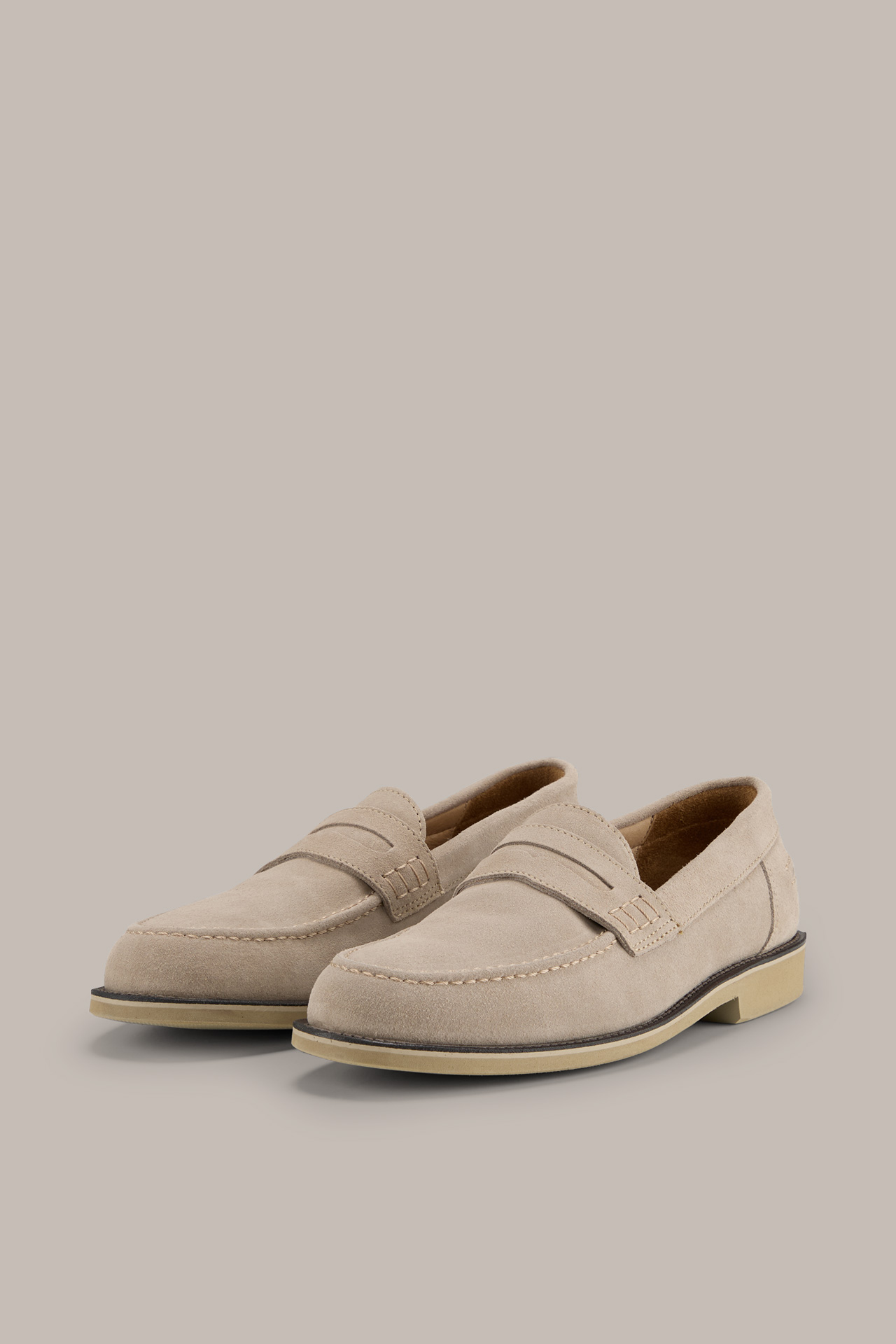 Loafer aus Veloursleder in Beige by Ludwig Reiter