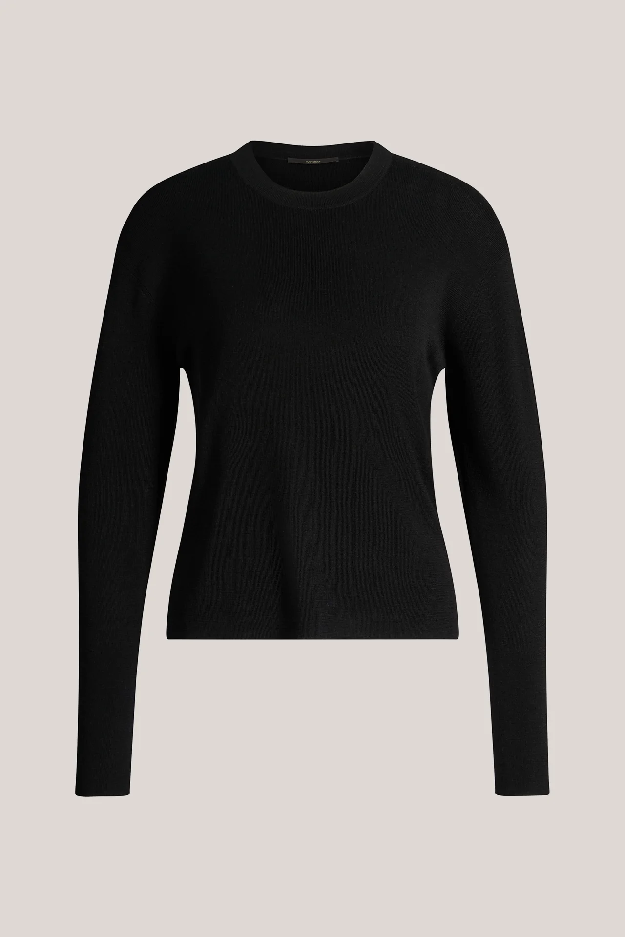 Merino-Feinstrick-Rundhals-Pullover mit Seide in Schwarz
