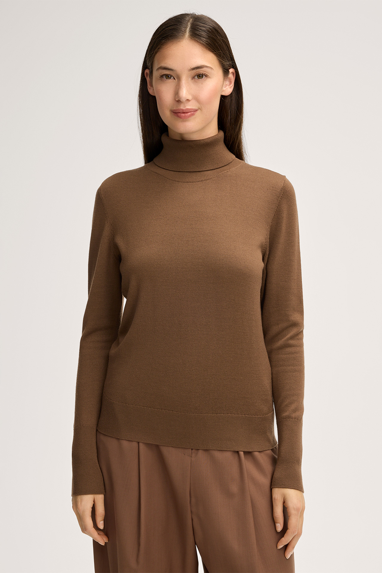 Merino-Feinstrick-Rollkragen-Pullover in Braun