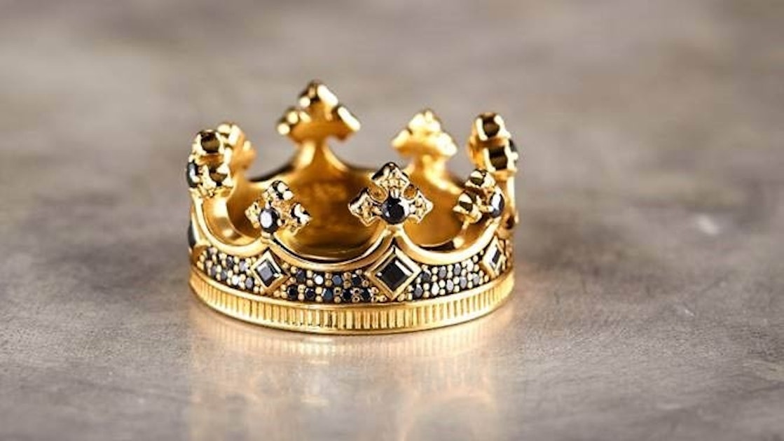 Crown jewellery designs A look fit for a queen or a king