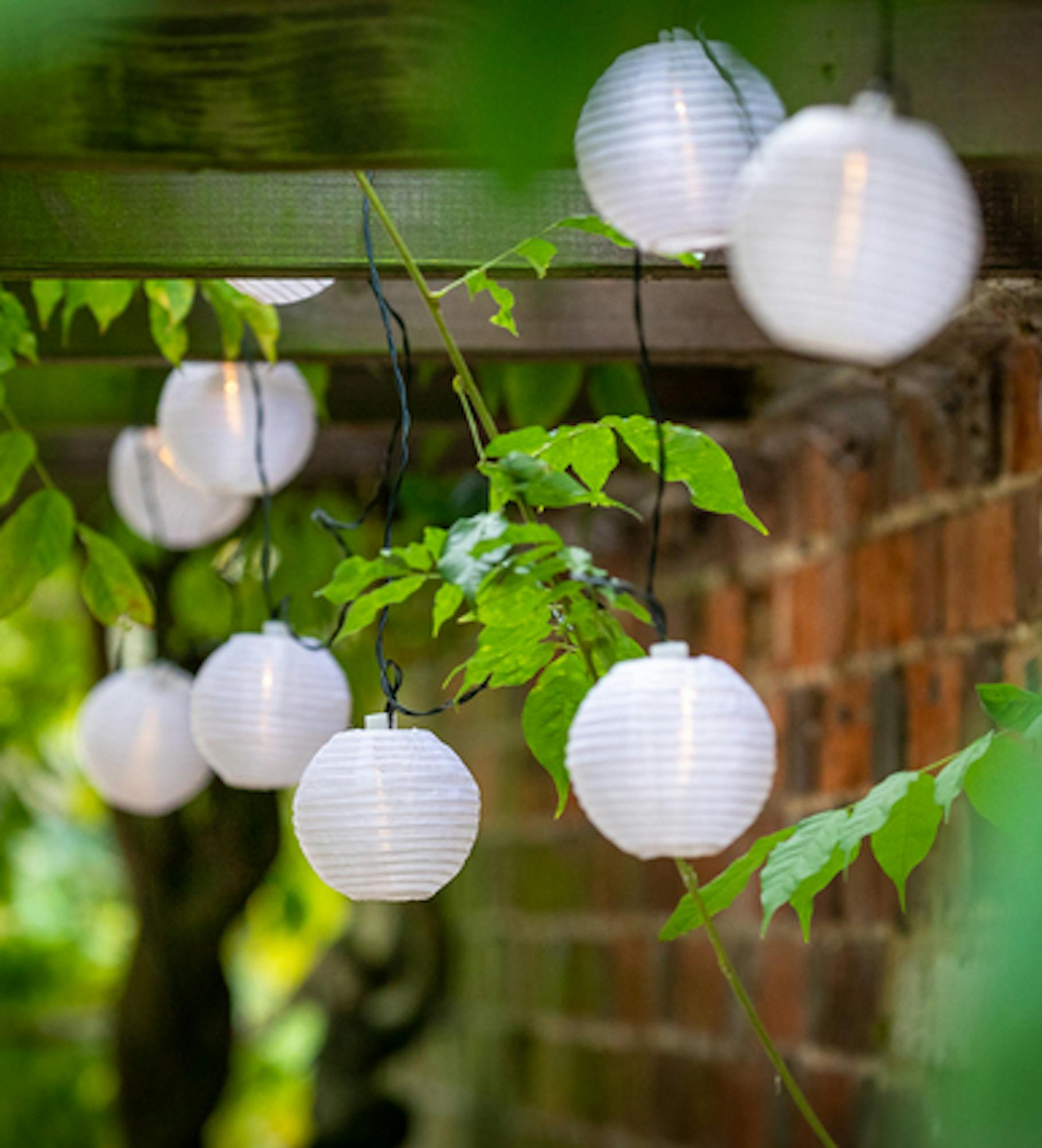 Solar Pagoda Light String