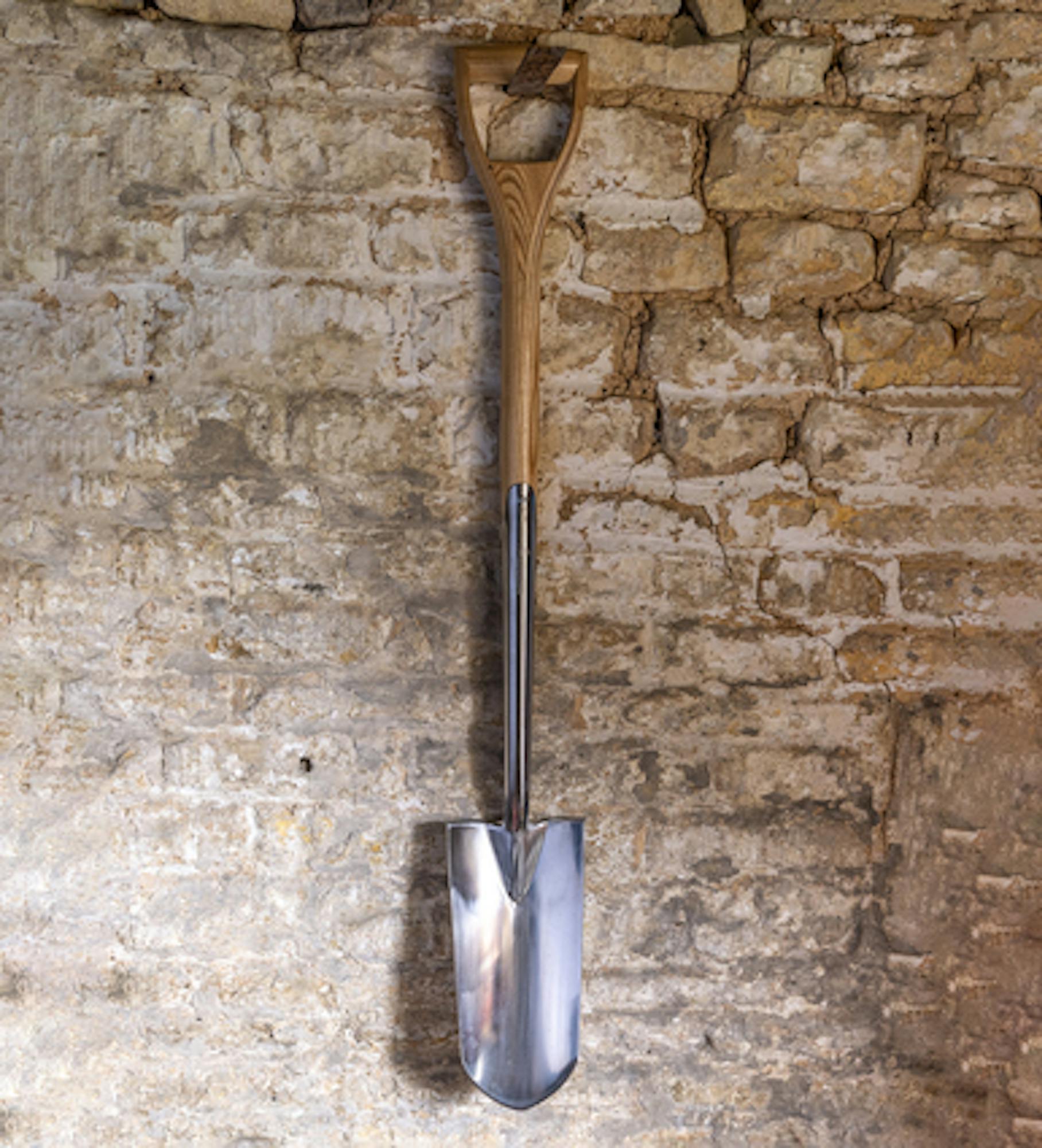 Poachers Spade