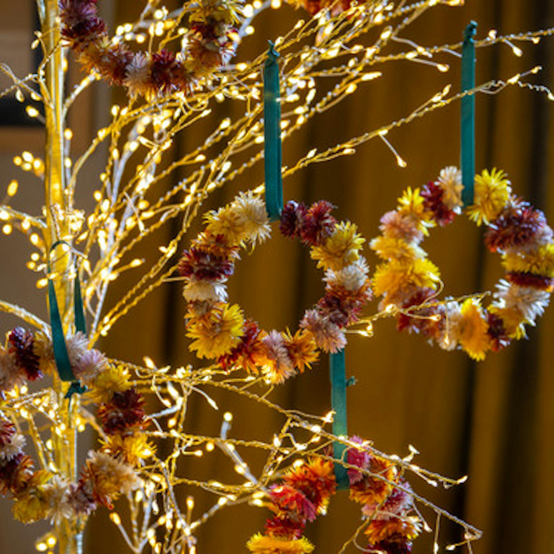 Strawflower Tree Decorations