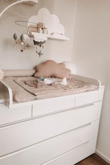 Wickelkommode Babyzimmer Mädchen