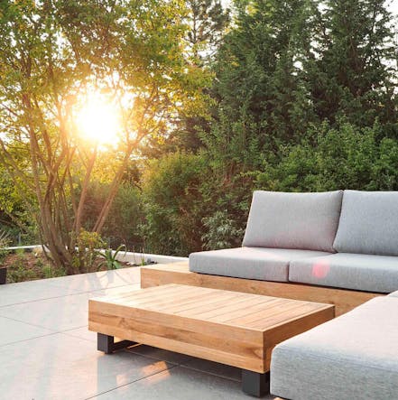 Gartenlounge einrichten Sonnenuntergang