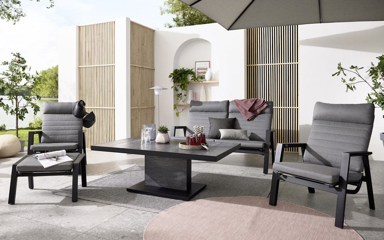 Outdoor living lounge discount