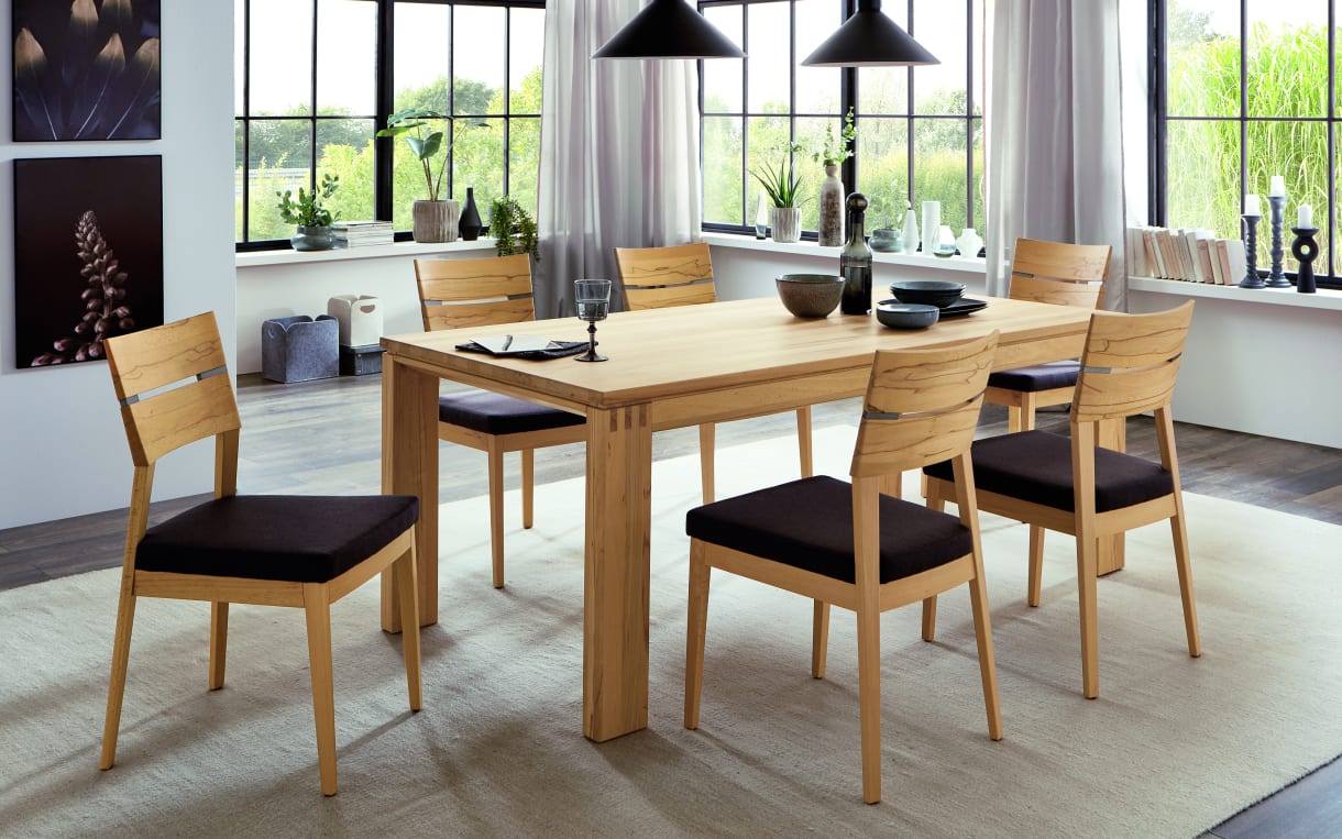 Stuhlgruppe Soleo 3000 in europäischer Wildeiche soft gebürstet massiv
