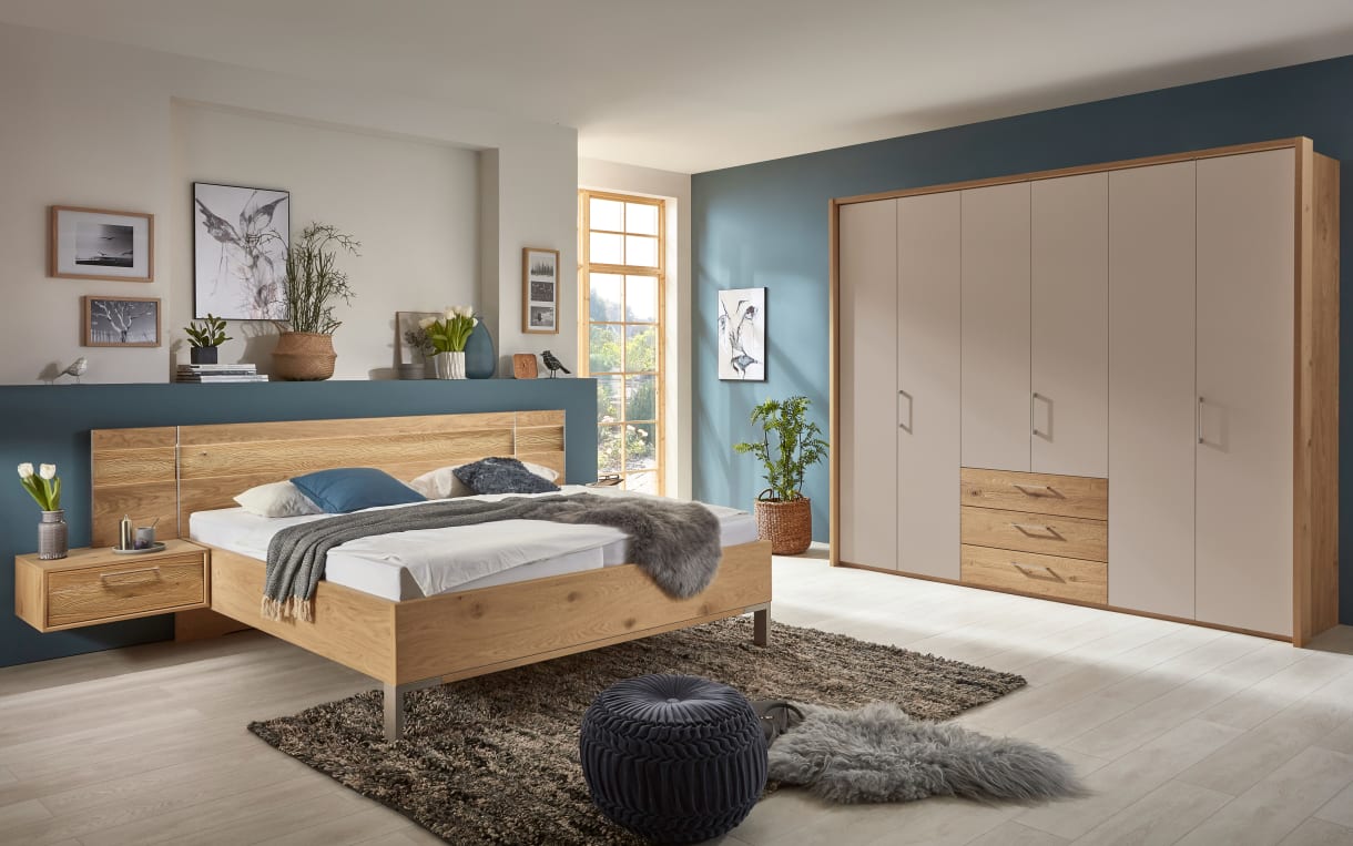 Schlafzimmer Cadiz in Balkeneiche Furnier/Lack taupe, Absetzungen Eiche Riffholz