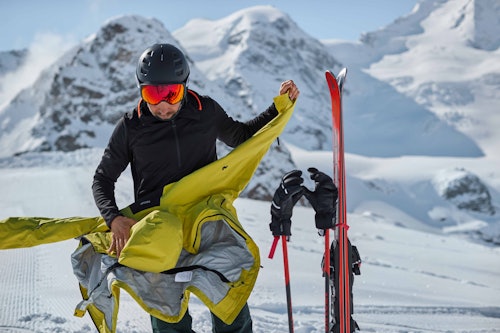 Skifahren Snowboarden Wintersport Ausrüstung Piste