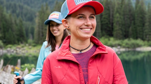 Kaikkialla abbigliamento montagna
