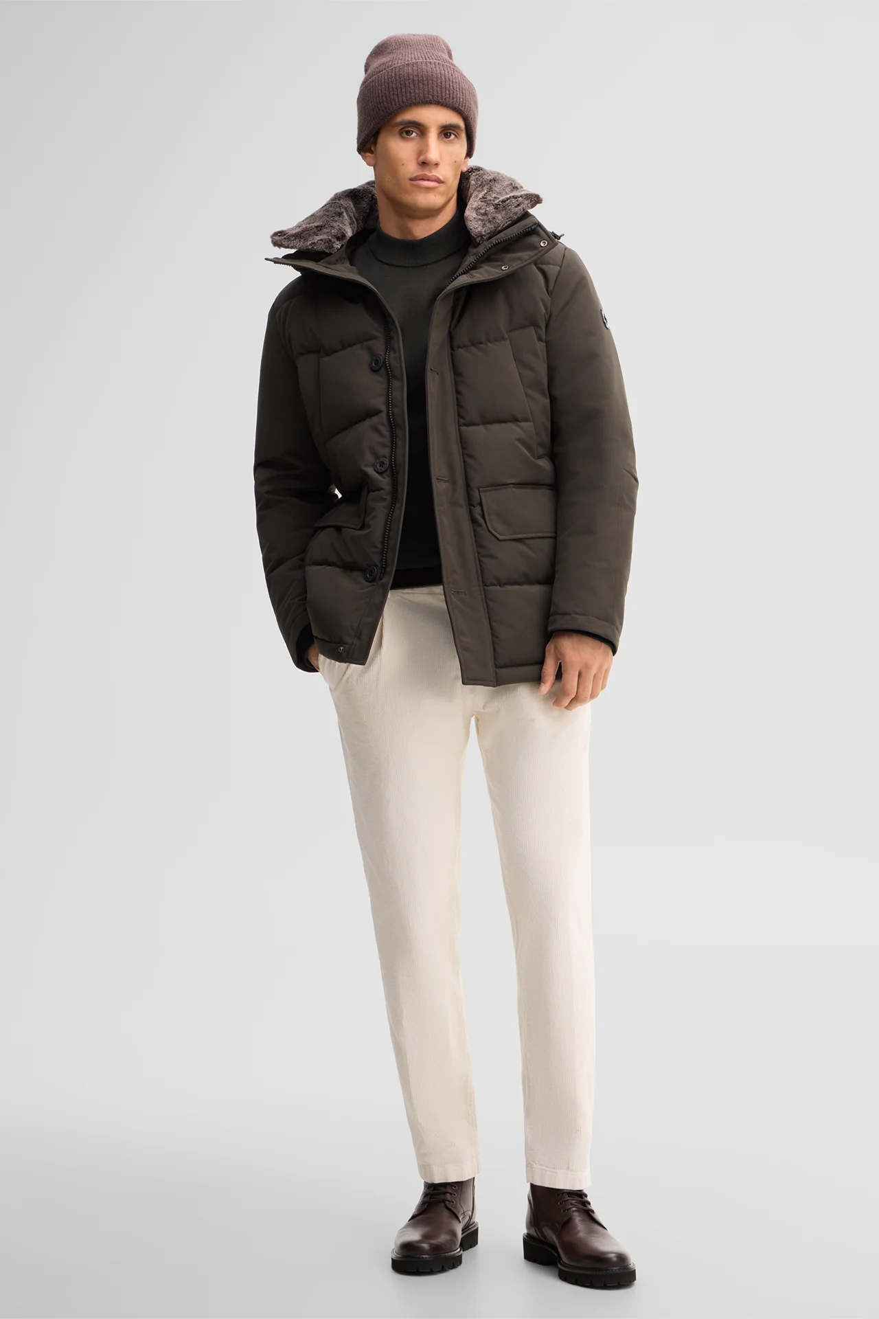 Steppjacke mit Kapuze, oliv