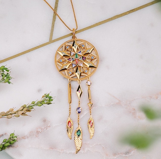 Dreamcatcher Experience the deep symbolism of the detailed dreamcatcher