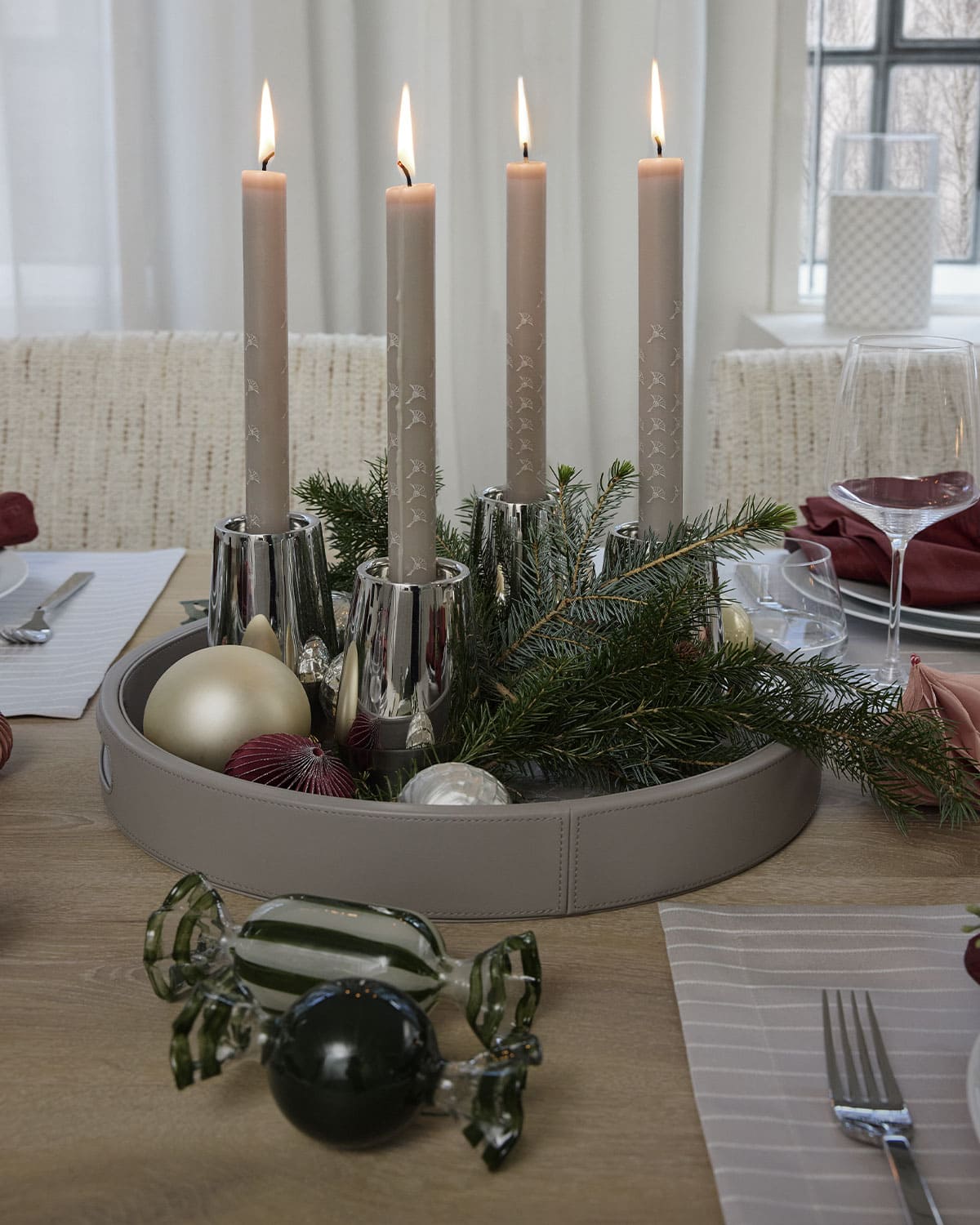 joop living table decoration with candles