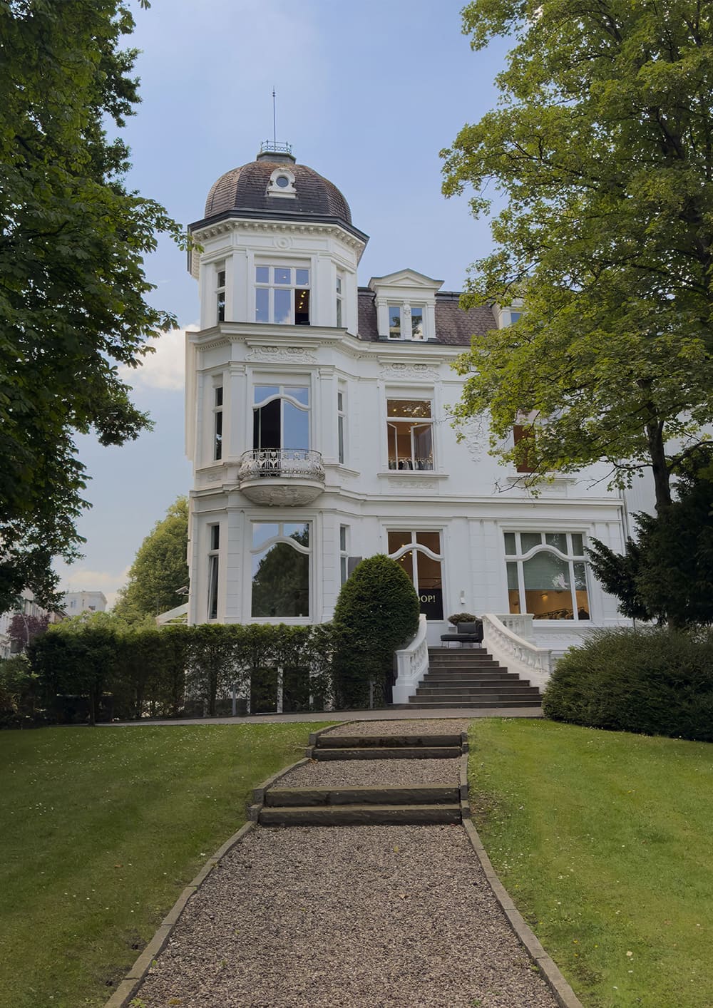 joop villa in hamburg