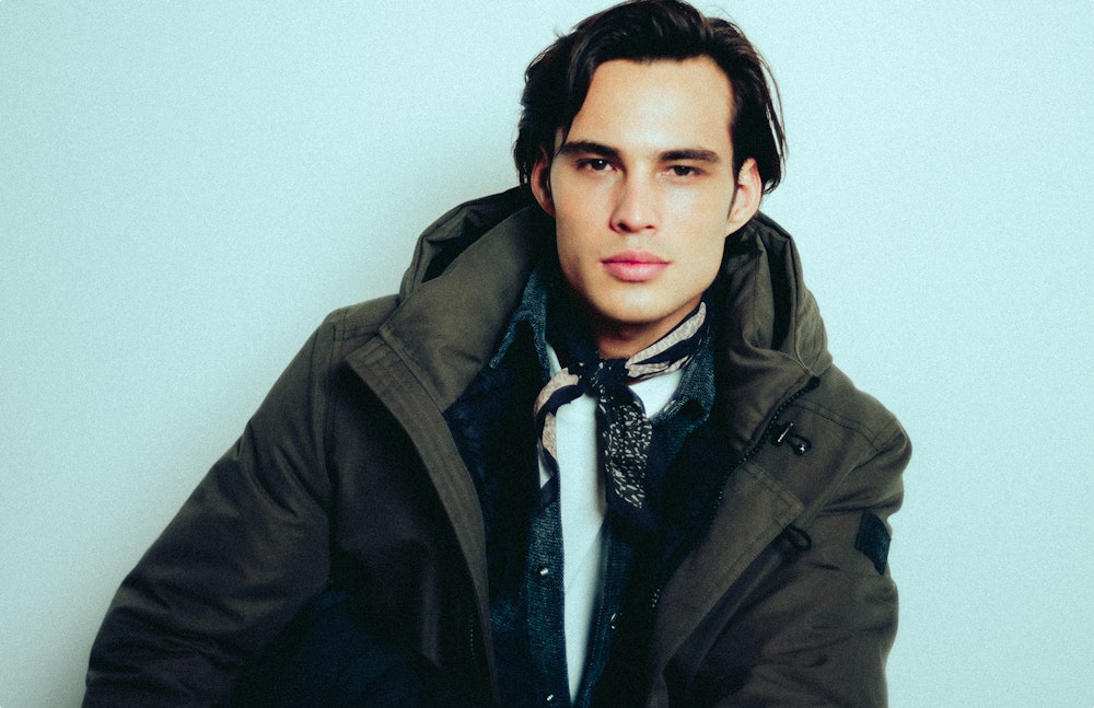 JOOP! Man in khaki shearling bomber jacket