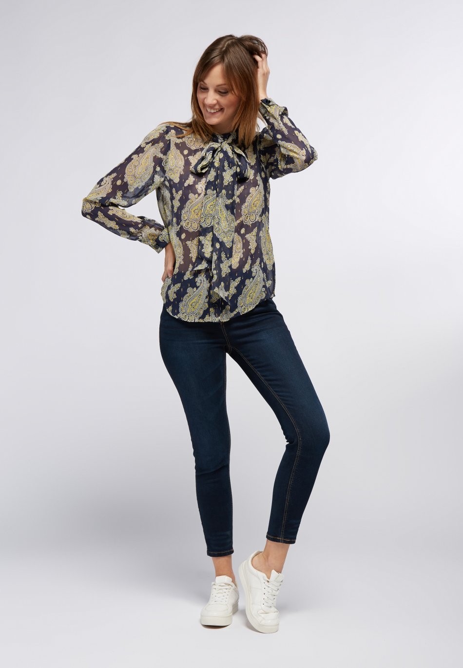 Gut Geschnurt Warum Schleifen Jetzt Unsere Blusen Zieren