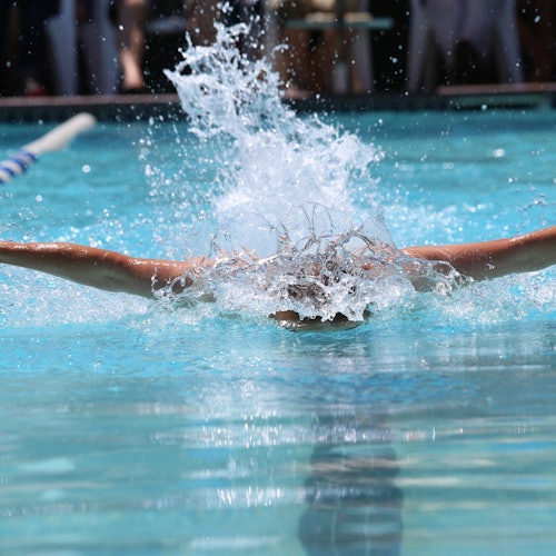 Abbigliamento e attrezzatura nuoto