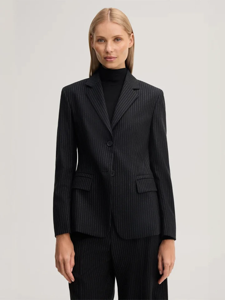 windsor Damen blazer in schwarz mit nadelstreifen
