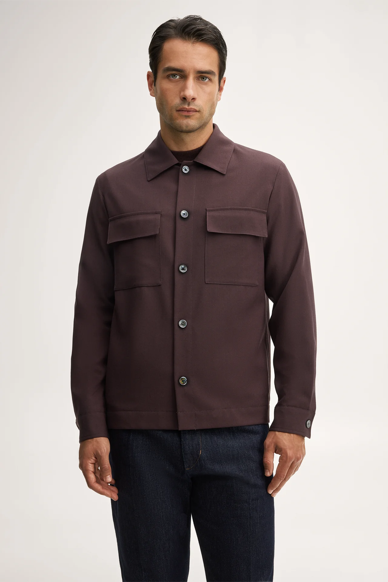 Schurwoll-Baukasten-Overshirt mit Hemdkragen in Bordeaux Rot