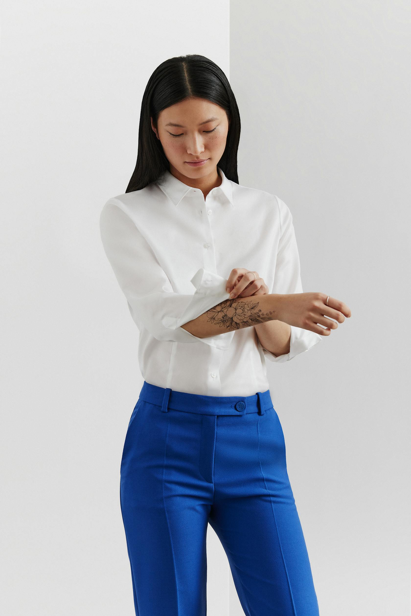 ETERNA_Best_in_Class_Cover_Shirt_Women_People_Fabric2_5008_00D708_RGB_72