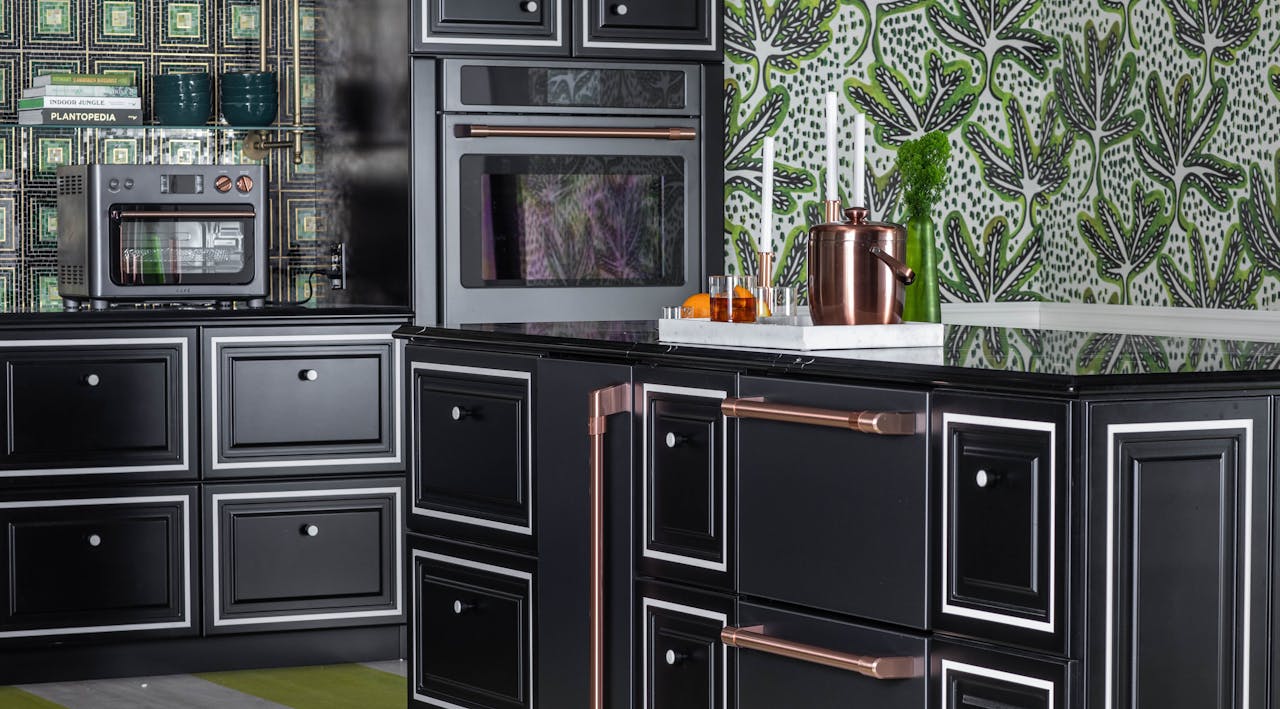 Explore BuiltIn Undercounter Ice Makers Café Appliances