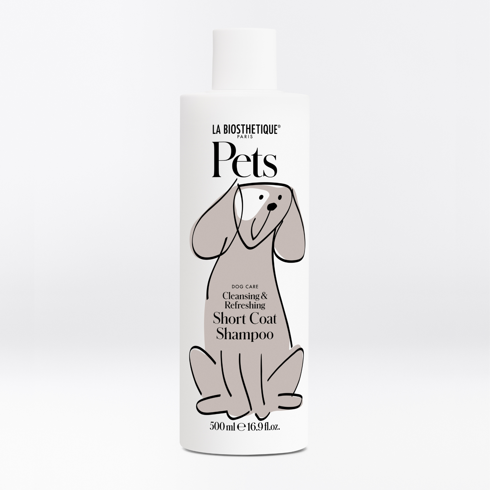 Weiße Shampoo-Flasche des Short Coat Shampoos von La Biosthétique mit Hunde-Zeichnung.
